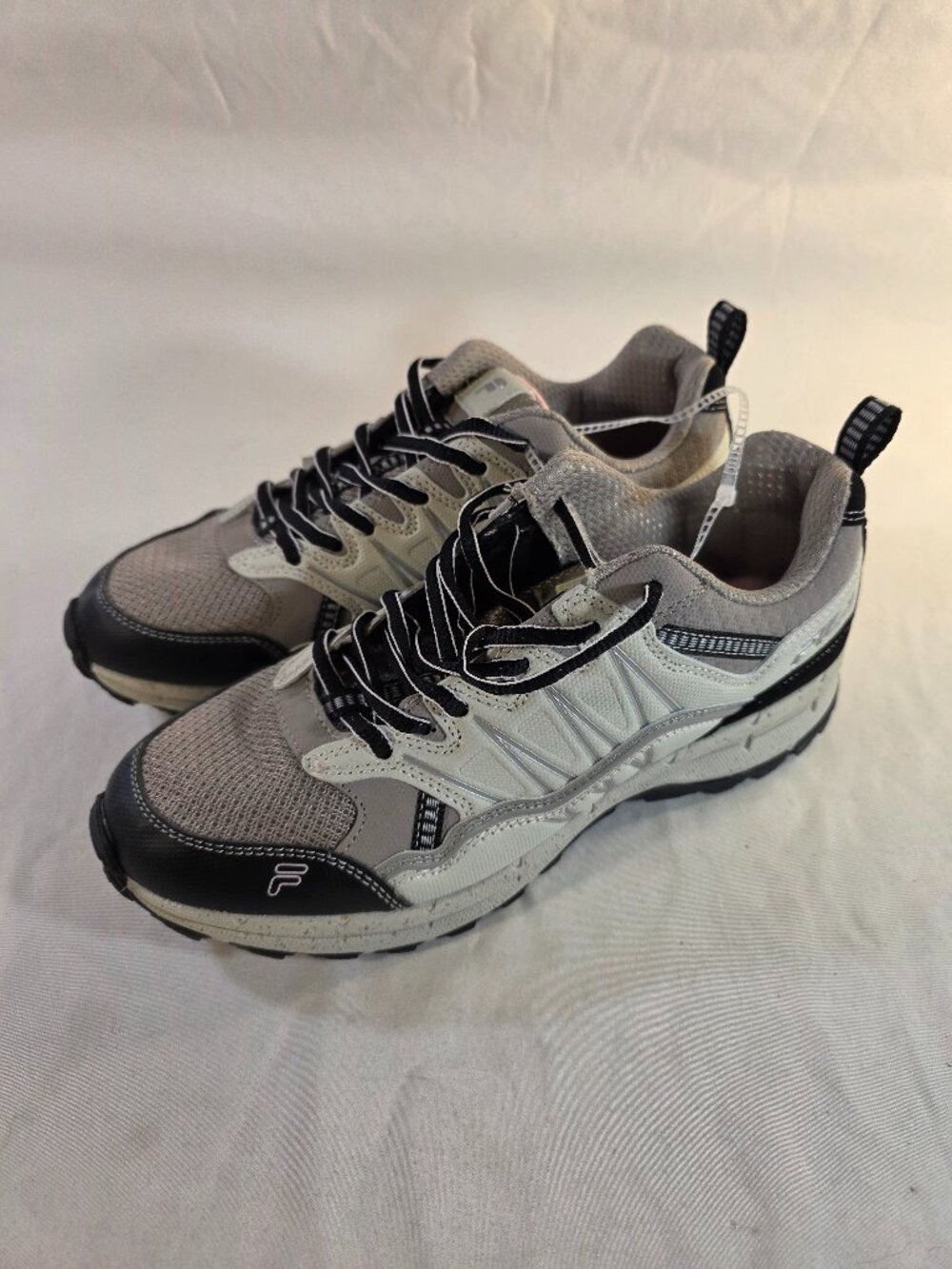 FILA Evergrand TR 21.5 Women’s 9.5 Gray Black Pink Trail Running Shoes
